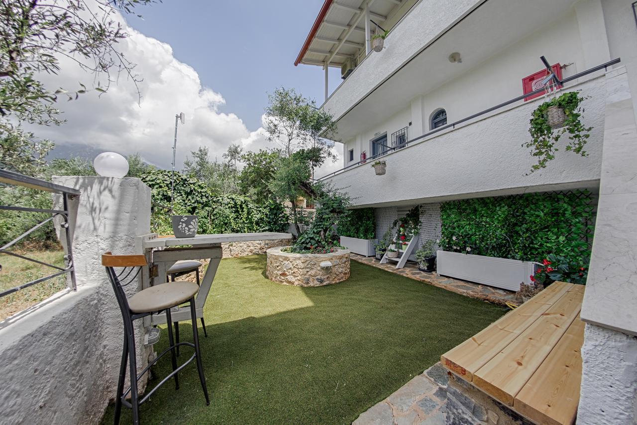 Irida Holiday Apartments Stoúpa Exterior foto